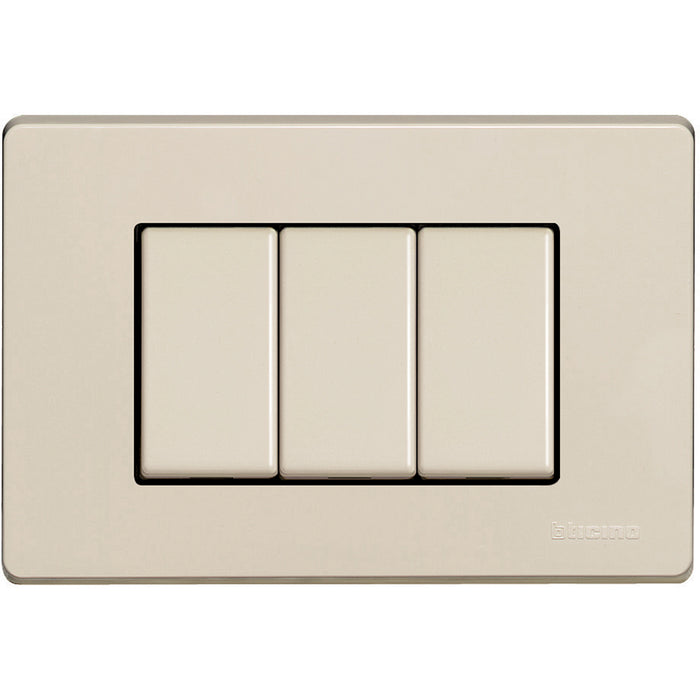 BTicino 503/3A/R - magic - placca 3P resina