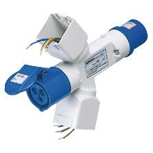 Gewiss GW64237 - DERIVATORE ADATTATORE MOBILE IP44-2 USCITE DERIVATE-PREDISPOSTO PER 2+2 MODULI SYSTEM-SPINA 3P+N+T 16A 400V ac -50/60HZ-1 PRESA 3P+N+T 16A 400V ac
