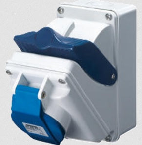 Gewiss GW66415 - COMBIBLOC - CON FONDO - IP44 - 2P+T 32A 200-250V - 50/60HZ 6H